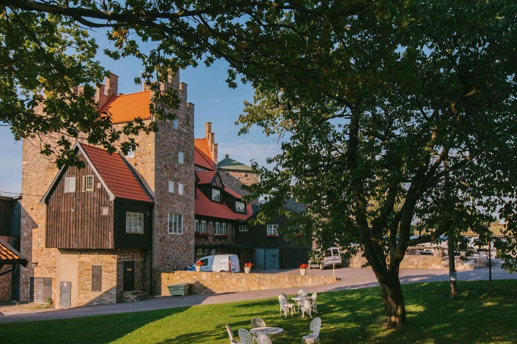 Hotel Gyllene Uttern Gränna Екстериор снимка