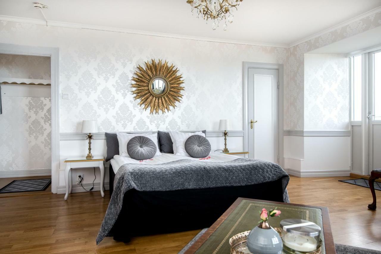 Hotel Gyllene Uttern Gränna Екстериор снимка